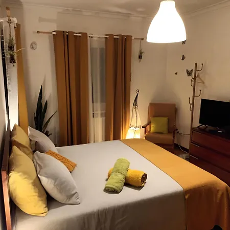 Casa Da Risca Amarela בית אירוח