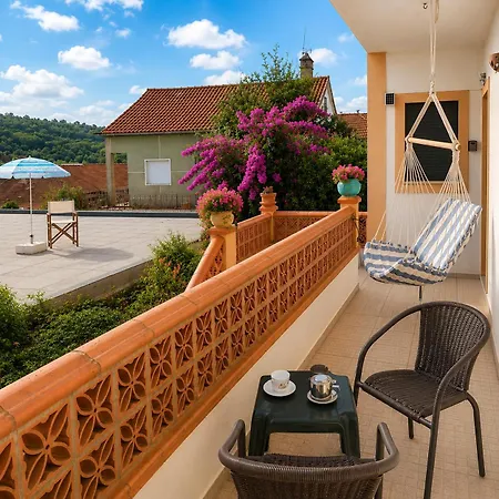 Casa Da Risca Amarela בית אירוח *