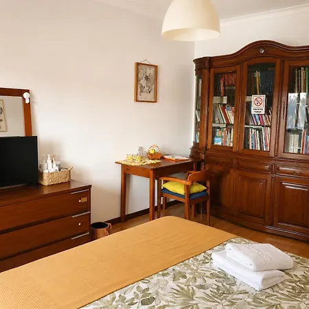 Casa Da Risca Amarela Leiria